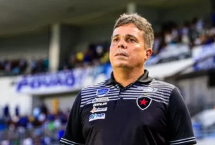 Técnico do Botafogo.