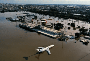 Aeroporto inundado