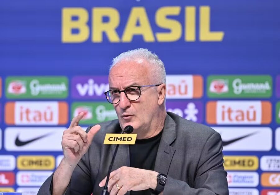 Técnico da seleção brasileira Dorival Júnior