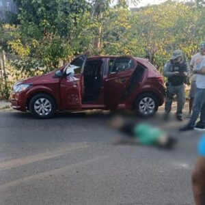 Três homens são mortos a tiros na avenida principal de Pipa