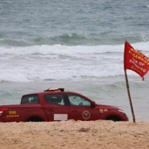 Alemã é resgatada de afogamento na Praia do Forte em Natal