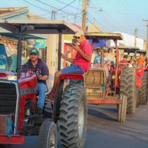 Vereador Bibica participa da 6ª Tratorada de Baraúna e reforça vínculo com tradições locais