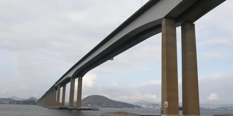 Ponte Rio-Niterói vai deixar de ter esse nome após 50 anos