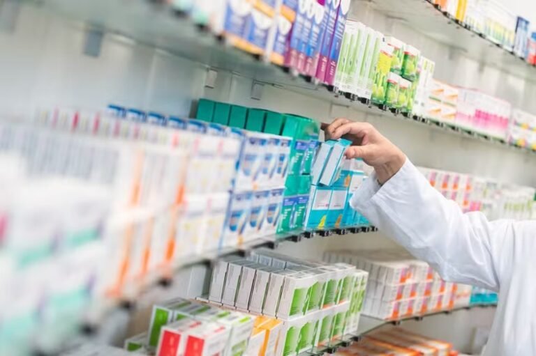 Prescrição de medicamentos agora pode ser passados por farmacêuticos