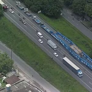 Transformador de usina eólica de 250 toneladas é transportada para Nova Palmeira e atrai curiosos