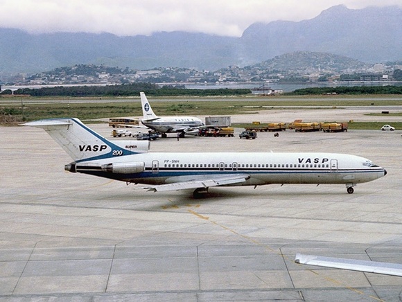 Um Boeing 727 similar ao Sierra-Romeu-Kilo