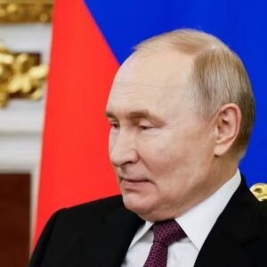 Putin afirma que a Rússia está pronta para ajudar o povo iraniano