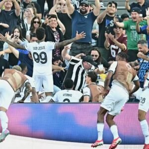 Botafogo x PSG: Alvinegro desafia o impossível e conquista vitória para ficar na eternidade