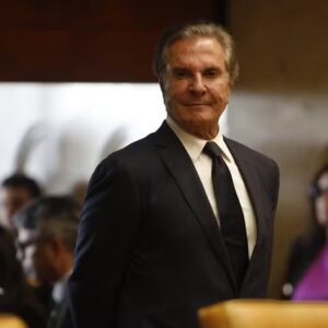 Em prisão domiciliar, Collor ficará em cobertura na orla de Maceió, avaliada em R$ 9 milhões