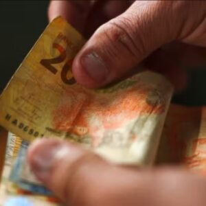 MEC cria programa para levar educação financeira às escolas públicas