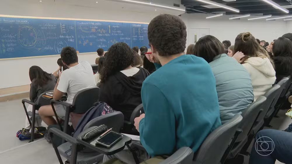 O que é Fies, como funciona, quem tem direito? Confira respostas para essas e outras dúvidas sobre o programa
