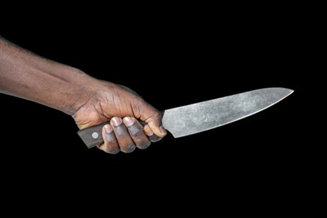 Discussão no café da manhã termina em agressão com faca entre mãe e filha em Cubati