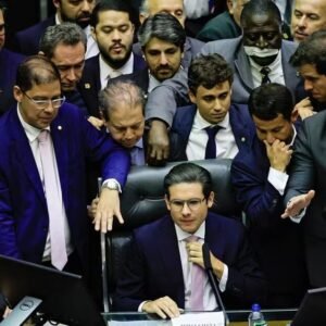 ‘Pacote da impunidade’ inclui aval da Câmara para abertura de inquérito policial; ministros do STF dizem que é inconstitucional