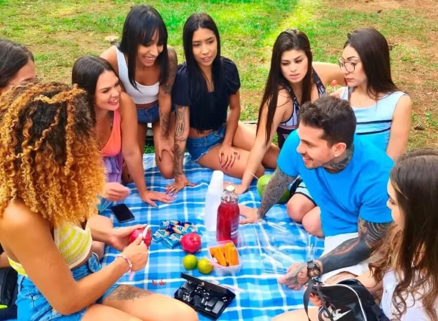 Existe traição no poliamor? Crise de influencer intriga seguidores; veja o que dizem especialistas e adeptos