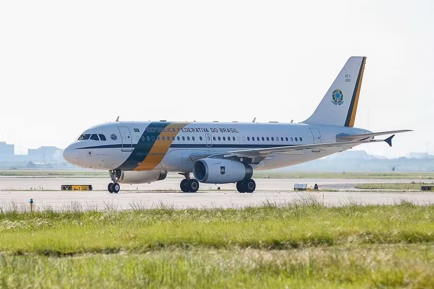 Avião