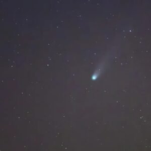 Cometa Lemmon atinge brilho máximo e pode ser visto no céu do Brasil