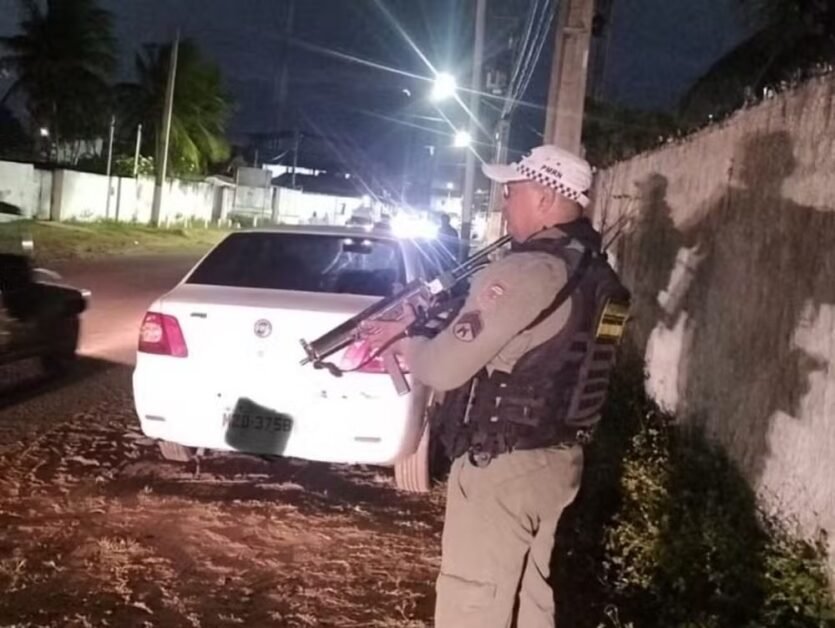 Polícia