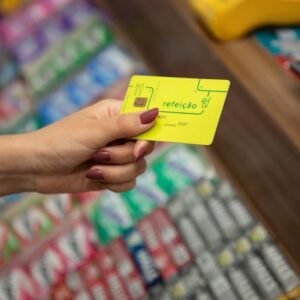 Fazenda estima que trabalhador terá economia de R$ 225 por ano com novas regras para o vale-refeição