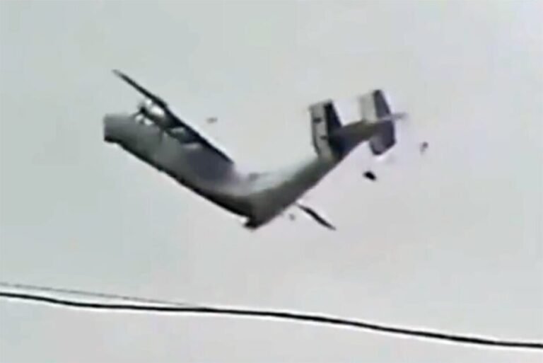 Avião