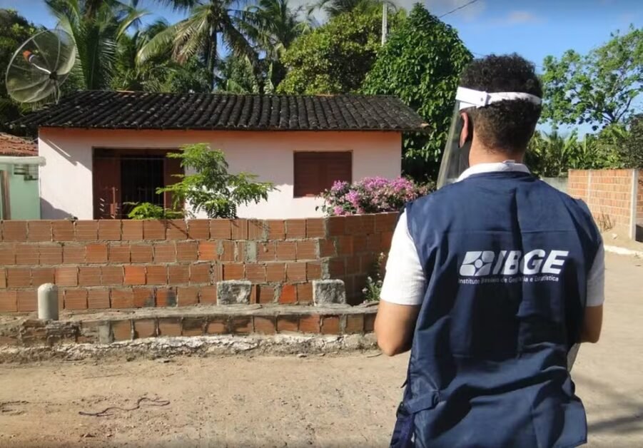 Concurso do IBGE tem 9 mil vagas e salários de até R$ 3,3 mil; veja cargos, cronograma e mais