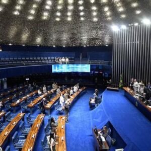 Senado aprova corte de isenções tributárias e libera R$ 22,45 bilhões no Orçamento de 2026