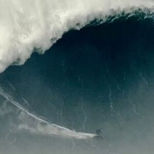 Maior onda de todos os tempos? Rodrigo Koxa surfa bomba em Nazaré e pode bater recorde