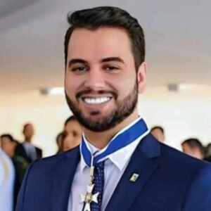 Quem é Filipe Martins, que teve prisão preventiva decretada por Moraes