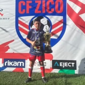 Jovem do time de Zico está entre os mortos em Minas