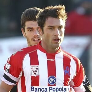 Nicolas Giani, ex-jogador da Inter, morre aos 39 anos: “doença incurável”