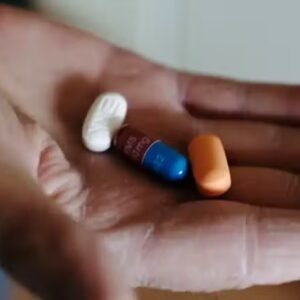 Nova droga contra o HIV pode revolucionar tratamento em idosos