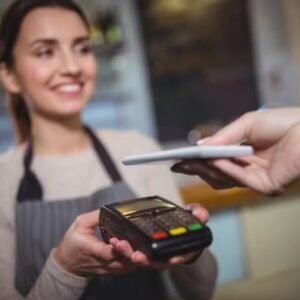 Novas regras do vale-refeição e alimentação: preços vão cair? O que muda para trabalhador?