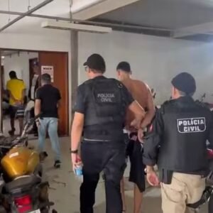 Operação investiga grupo suspeito de roubo e desmanche de veículos na Paraíba