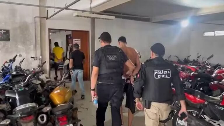 Polícia