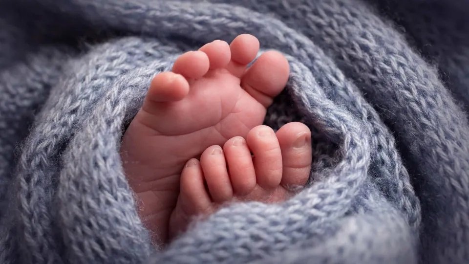 DNA não consegue identificar pai após mulher se envolver com gêmeos