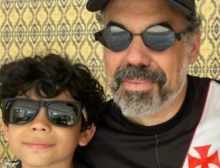 Filho de humorista morre em atropelamento no RJ junto da mãe