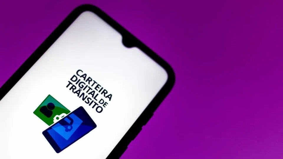 Câmara discute reverter mudanças do governo na CNH e reduzir idade mínima para dirigir