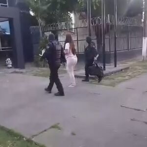 Influenciadora é presa após forjar o próprio sequestro para ganhar seguidores, diz polícia