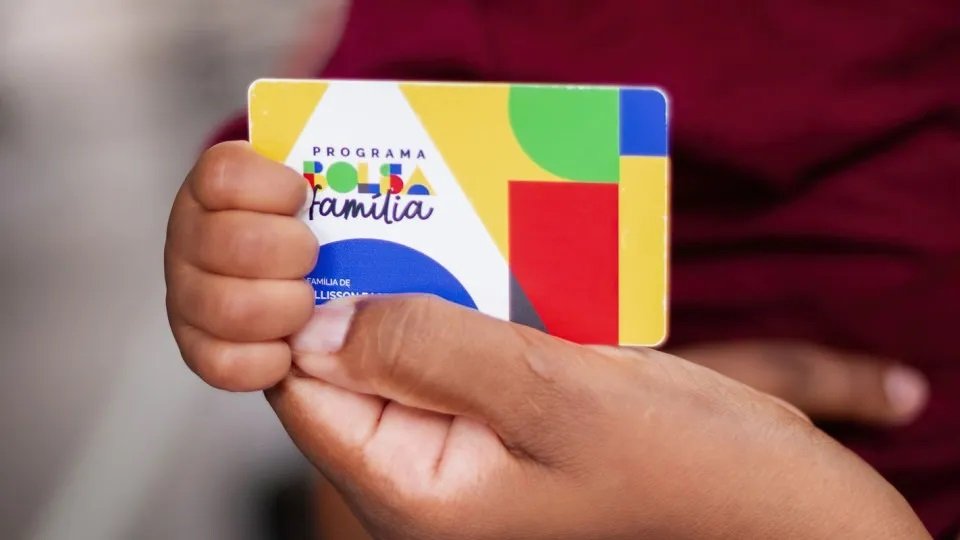 Caixa começa a pagar Bolsa Família de abril