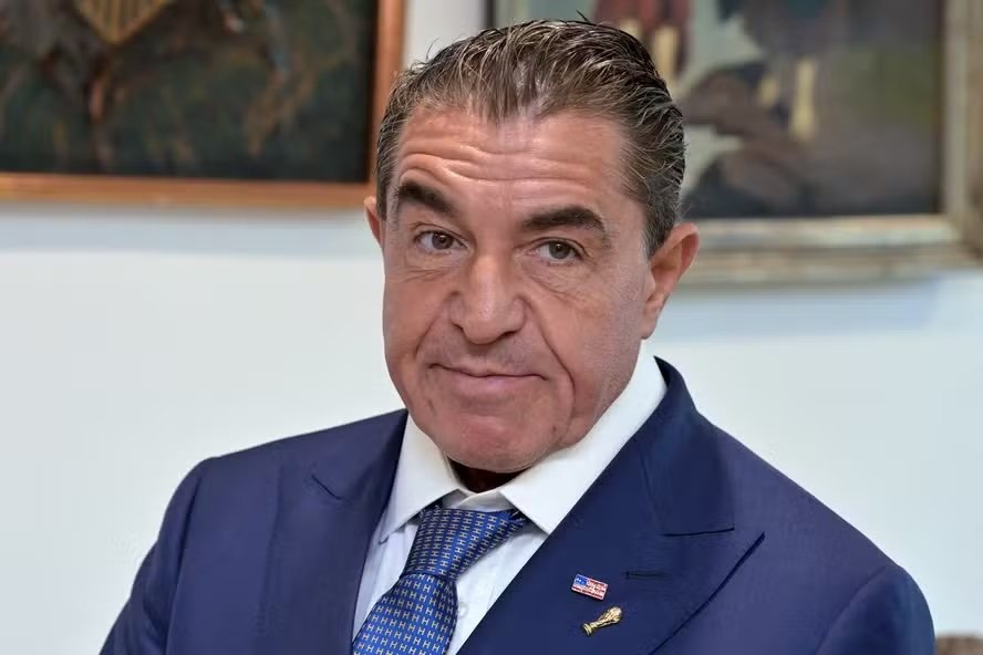 Enviado de Trump chama brasileiras de ‘raça maldita’