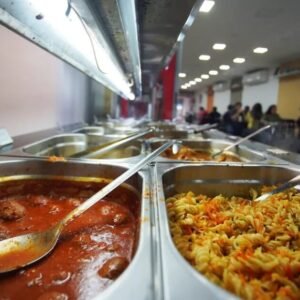 Quais descontos podem ser feitos no salário? Veja regras para saúde e vale-refeição