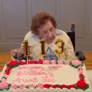 Freira mais velha do mundo comemora mais um aniversário: ‘Desisti de contar’