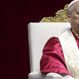 Trump ataca Papa Leão XIV após ser criticado: “Fraco” e “péssimo”