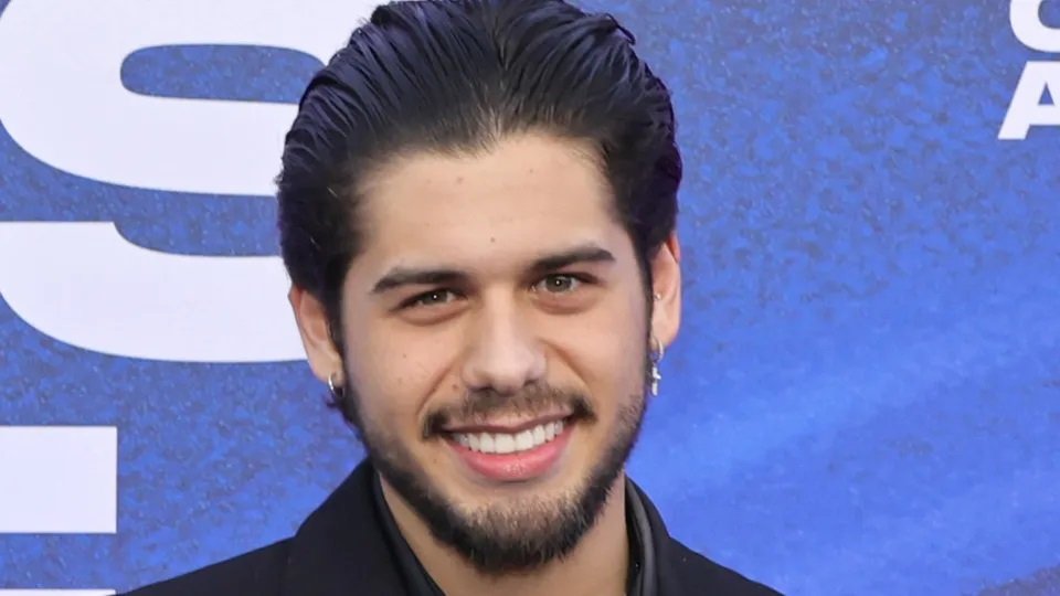 Zé Felipe fala sobre Virginia, Ana e desabafa sobre vício em remédios