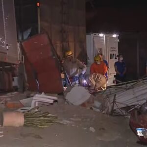 Quatro pessoas morrem após caminhão desgovernado atingir bar