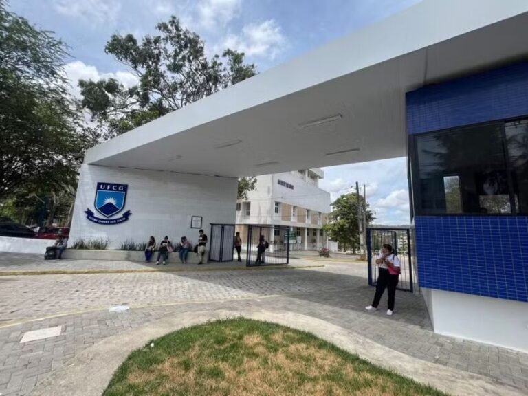 Universidade de Campina Grande