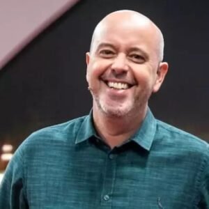 Alex Escobar passará noite em hospital e desfalca Globo em jogo do Brasil