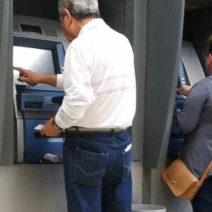 Governo lança Desenrola para quem paga as contas em dia; veja as regras