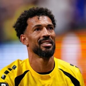 Vozinha conquista 8 milhões de seguidores após empate com Espanha