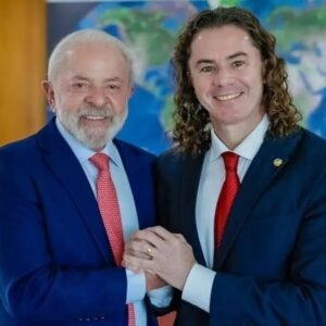 Lula manifesta apoio a adversário de pai de Hugo na PB