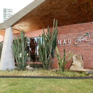Restaurantes paraibanos encerram atividades em Boa Viagem, no Recife